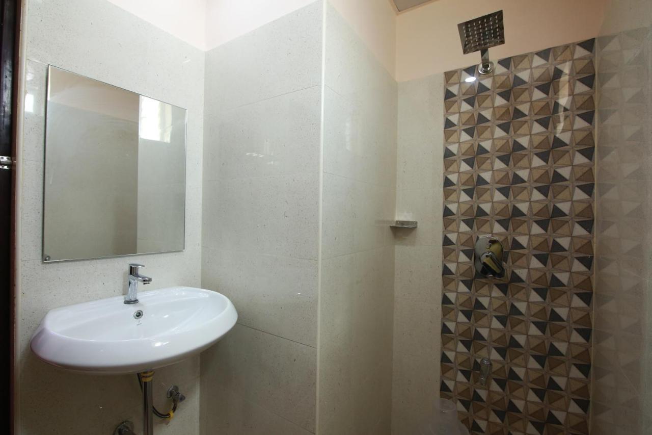 Hotel Apple Suites バンガロール エクステリア 写真