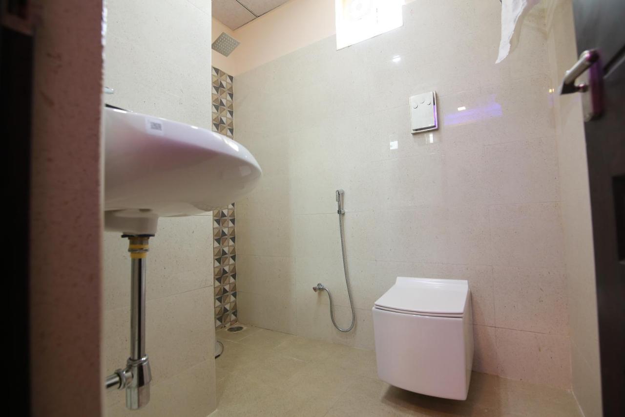 Hotel Apple Suites バンガロール エクステリア 写真
