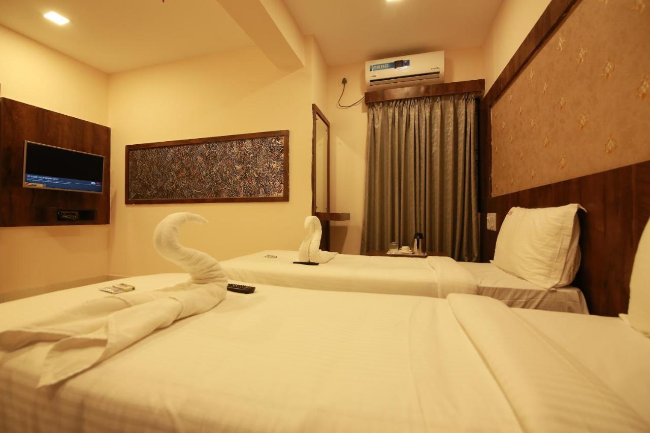 Hotel Apple Suites バンガロール エクステリア 写真