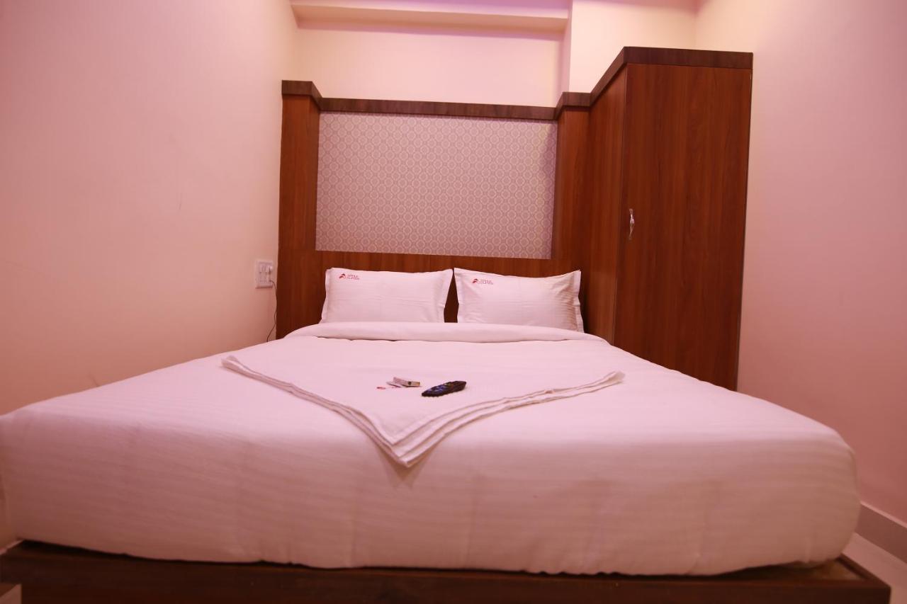 Hotel Apple Suites バンガロール エクステリア 写真
